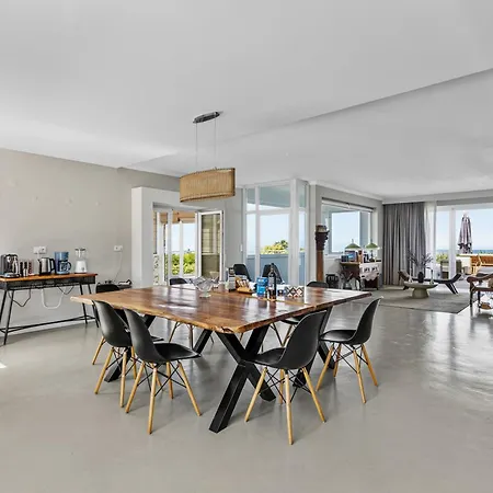 Pg - House
